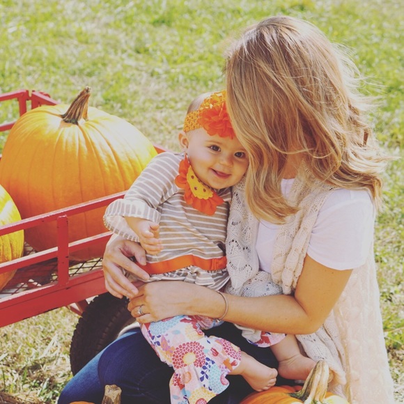 Meet your Posher, Alexis - Picture 1 of 1