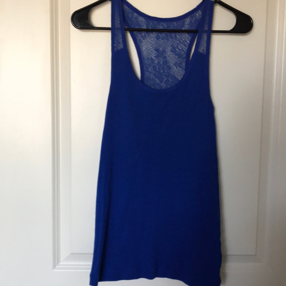 Lacy blue ribbed tank