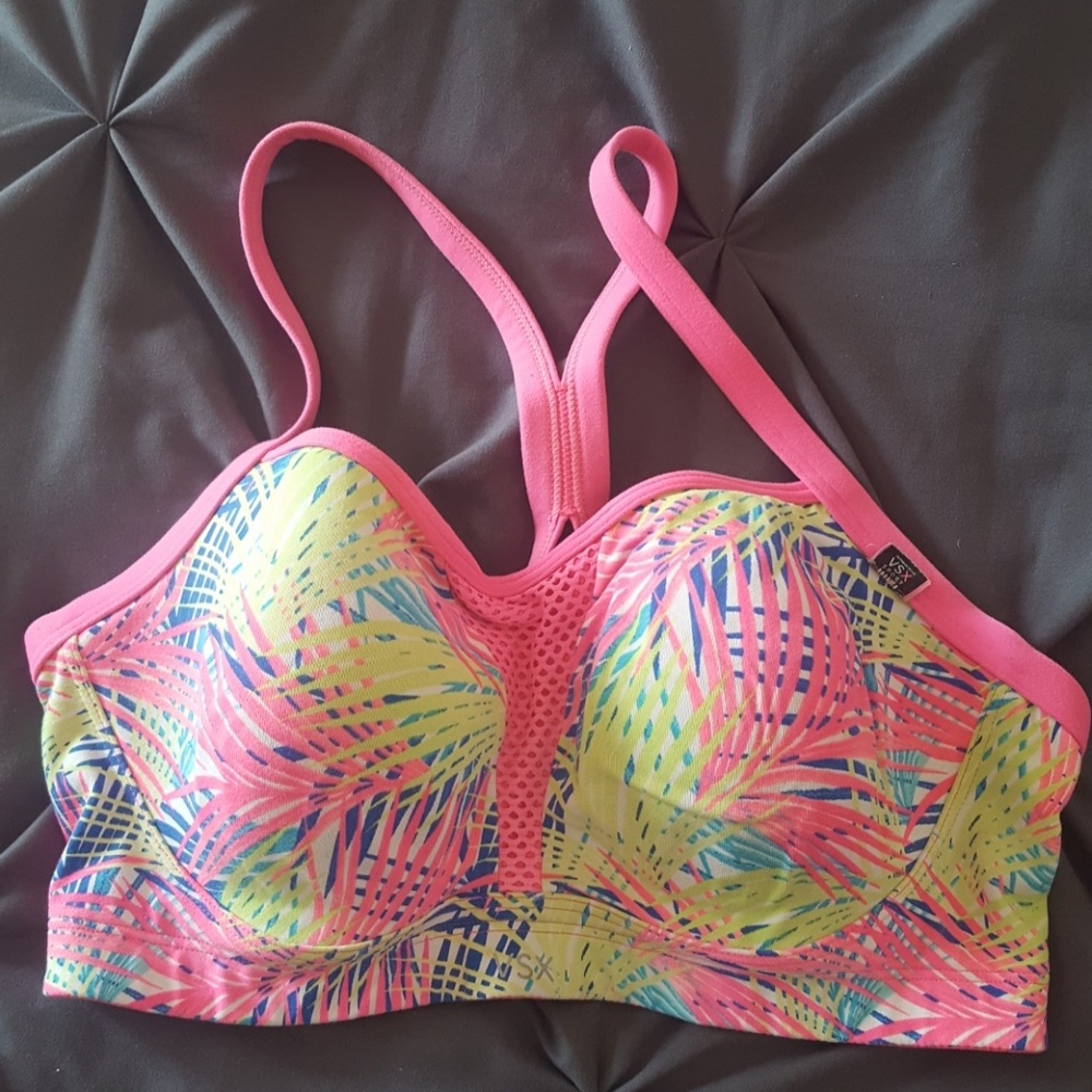 LAST CHANCE: VS Sports bra