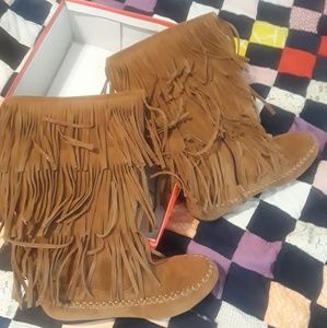 Fringe boots never worn