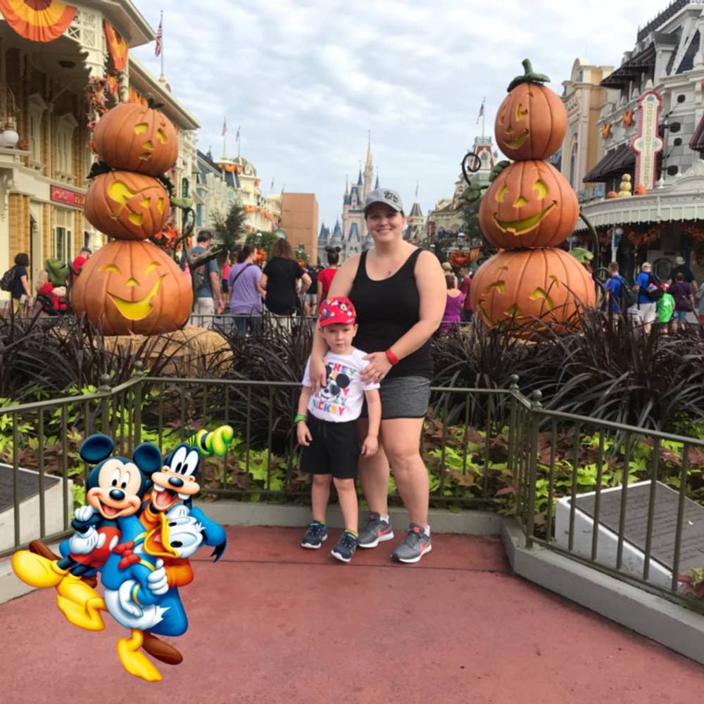 Meet your Posher, Nikole