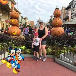 Meet your Posher, Nikole