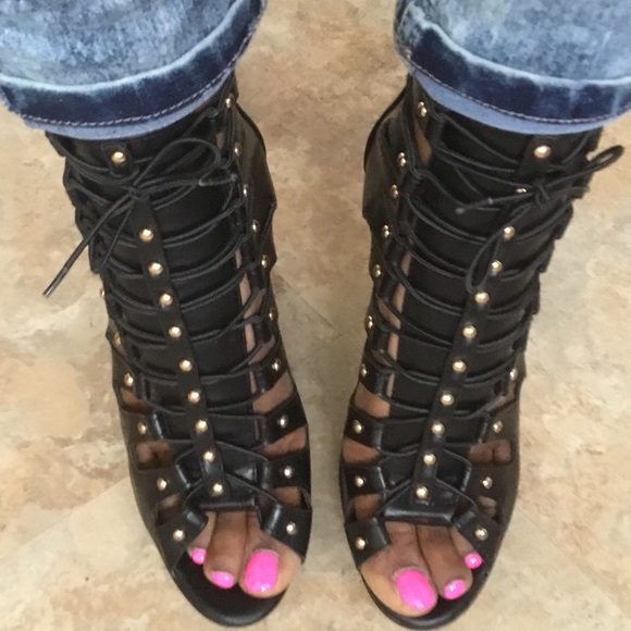 CAPE ROBBIN Shoes - Strappy Caged Studded Bootie Heel Sandals