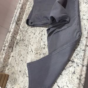 High rise skinny fit cut knee grey jean