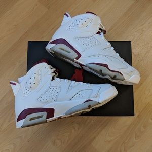 Jordan retro 6 Maroon