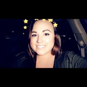 Meet your Posher, Katelyn