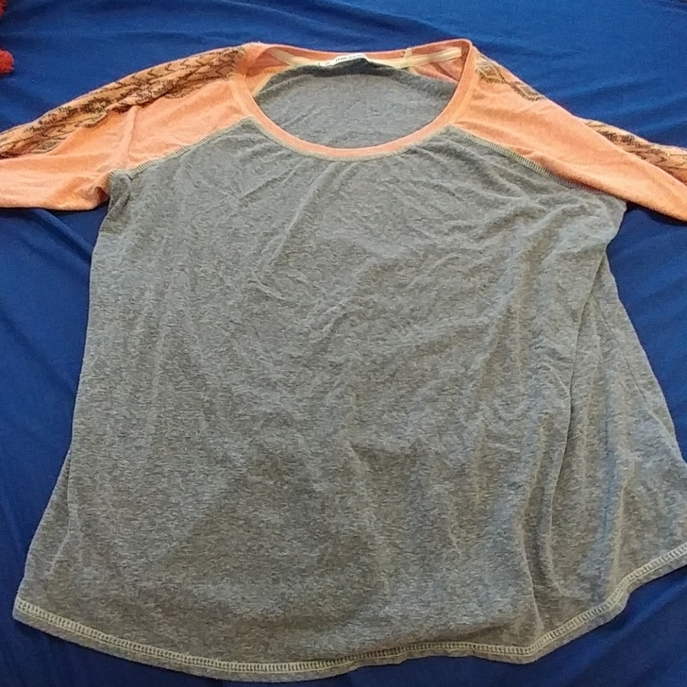 Dusry blue and peach 3/4 length sleeves