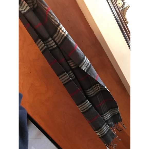 Beautiful gray, black, and red plaid scarf. - Picture 4 of 4