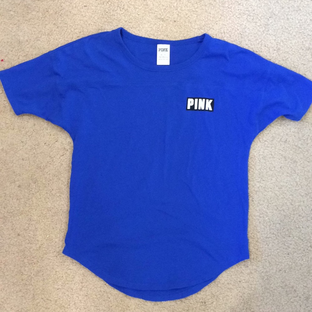 ✨✨VS PINK CREW NECK SHIRT ✨✨