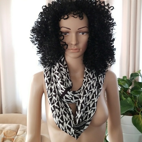 Michael Kors infinity scarf - Picture 1 of 4