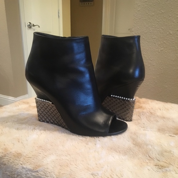 Chanel booties - Picture 6 of 6