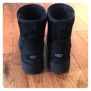 Ugg Black Kristins size 8