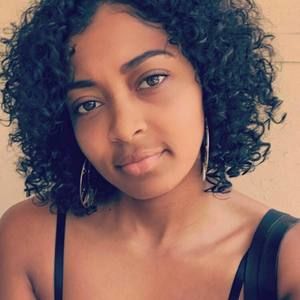 Meet your Posher, Tiara