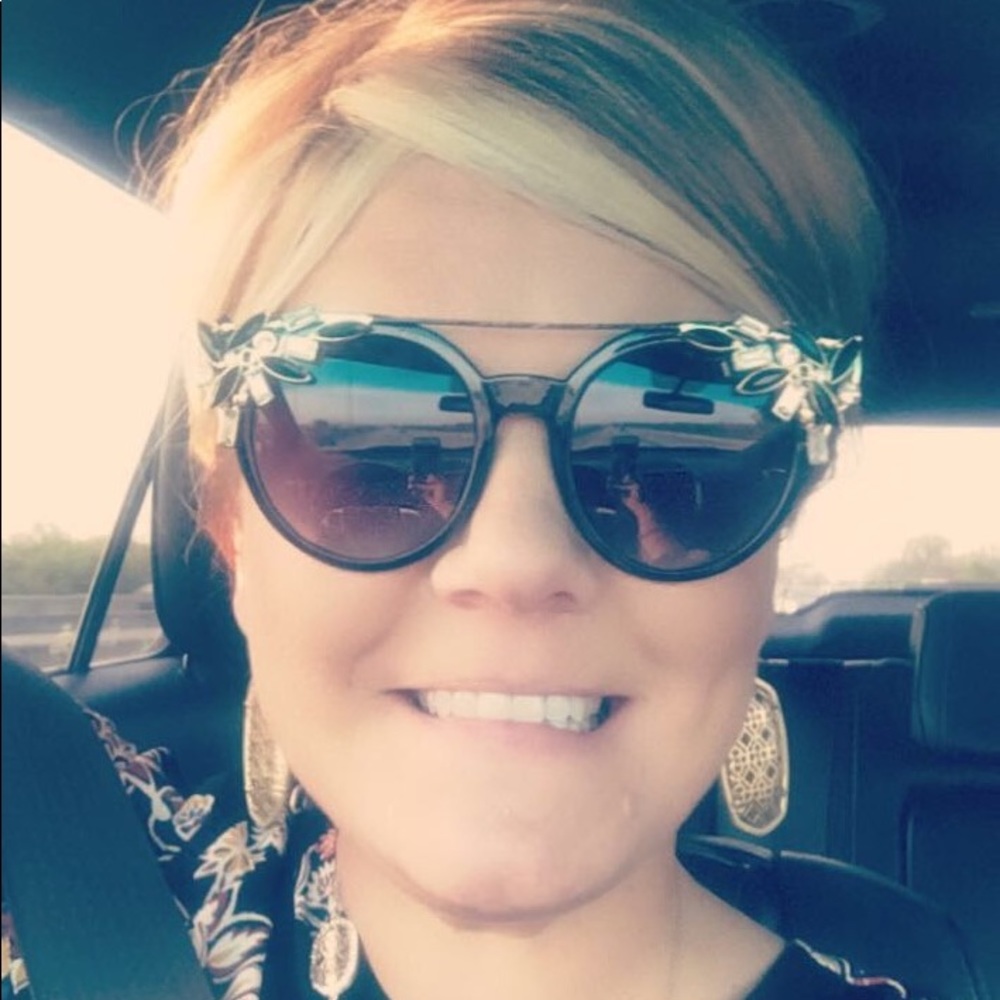 Meet your Posher, Linsey