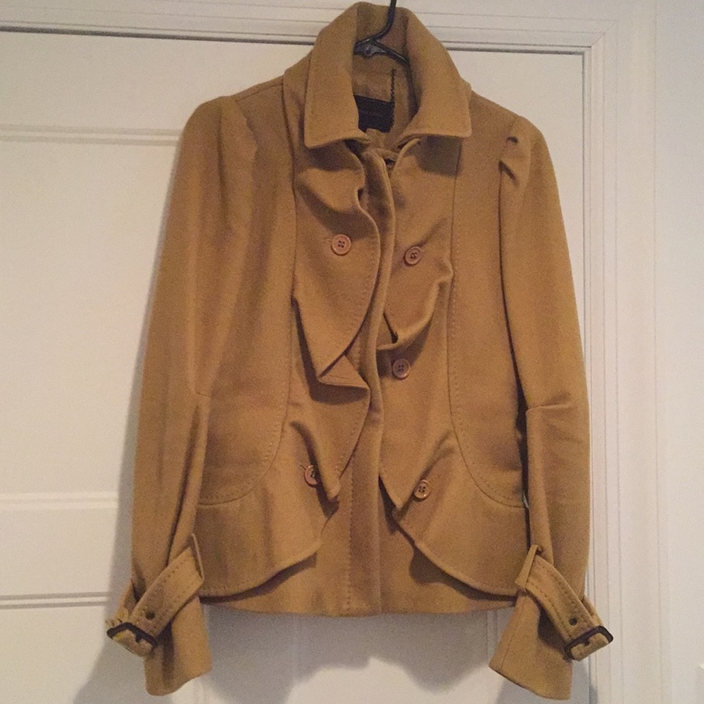 Beautiful and elegant BCBG MAxAzria wool coat