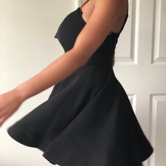 Paperdoll Little Black Dress NWT - Picture 4 of 4