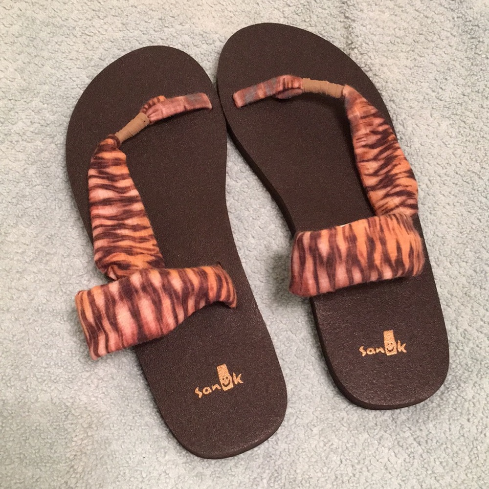 Sanuk Yoga Mat Toe Ring Sandal