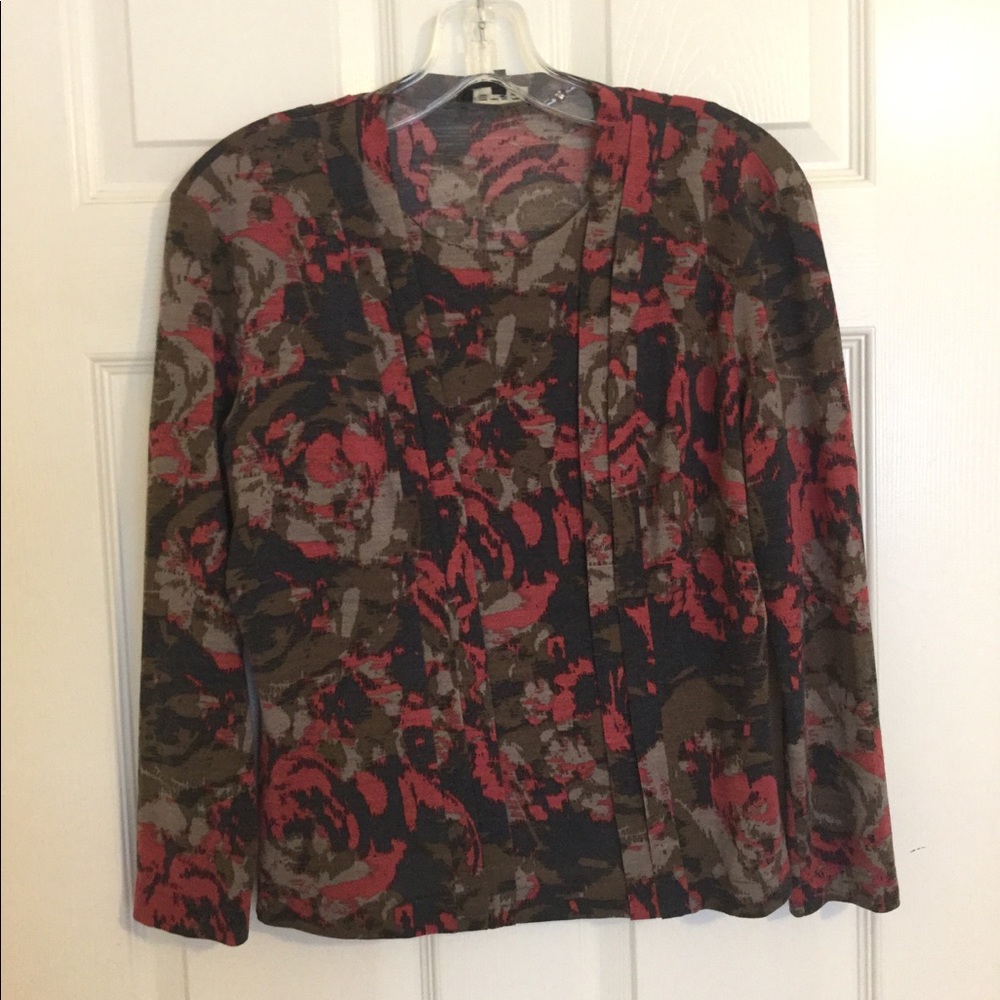 Long sleeve floral shirt