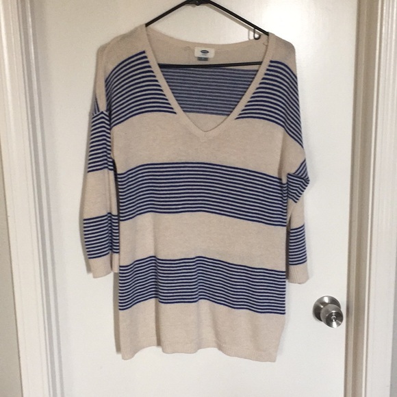 Old navy medium sweater - Picture 1 of 2