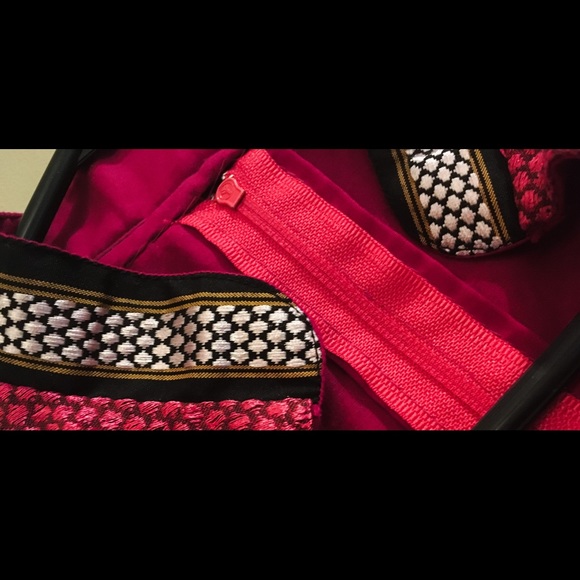 Pink woven cotton silk kurta. - Picture 4 of 4