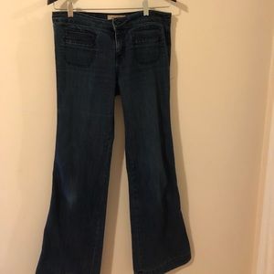 Butt lifting hippy jeans