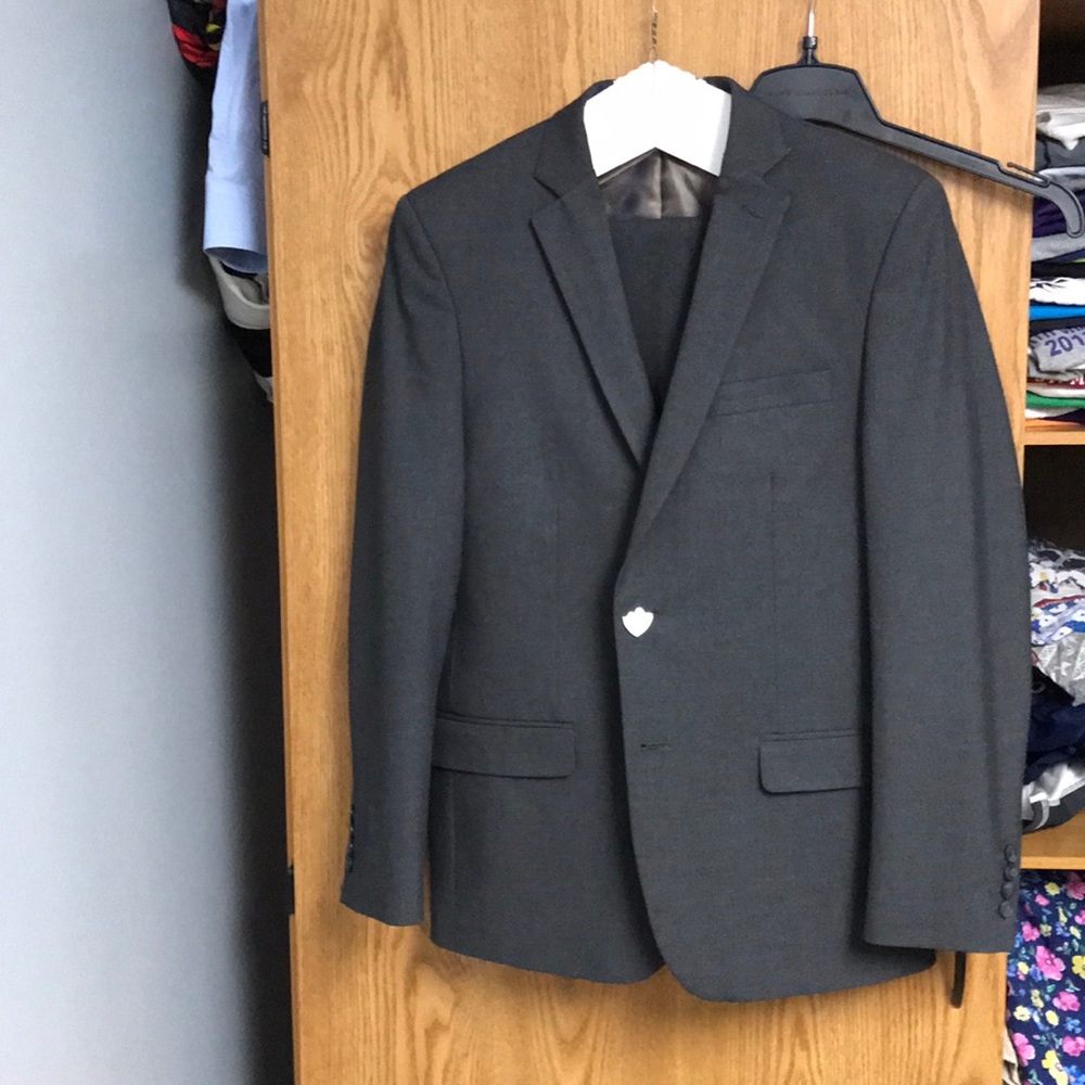 Hagar 1926 original collection charcoal grey suit