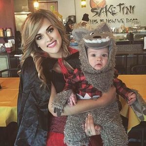 Meet your Posher, Vallory