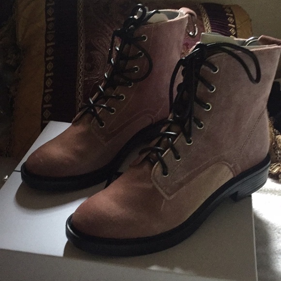 π΅π΅ DOLCE VITA π΅π΅ ROSE VELVET MOTO BOOTS NWT - Picture 7 of 15