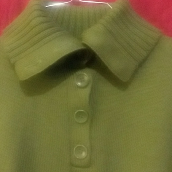 Sweater - Picture 4 of 4