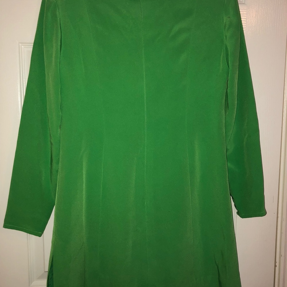Short green dress
