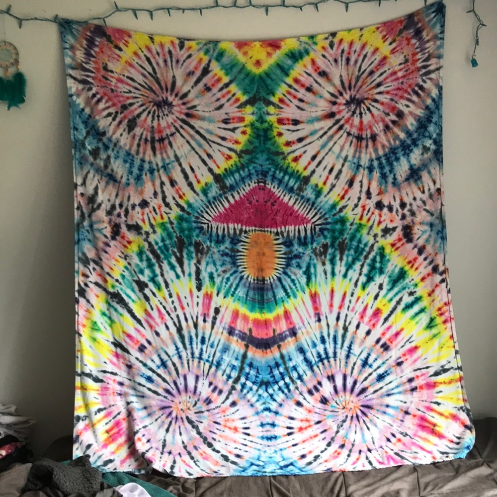 Tie-Dye Tapestry