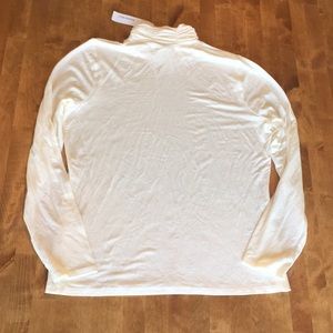 August Silk - Cream Turtleneck - Size Large