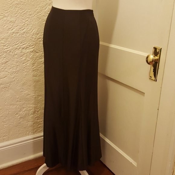Ann Taylor Maxi silk skirt. Brown. Sz 4p - Picture 2 of 5