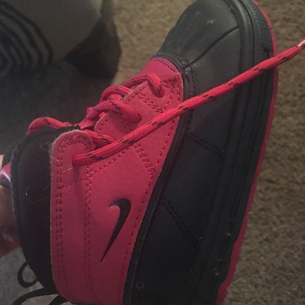Red Nike ACGs Toddler size 7