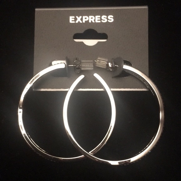 Express crystal silver hoop earrings, half dollar - Picture 2 of 3