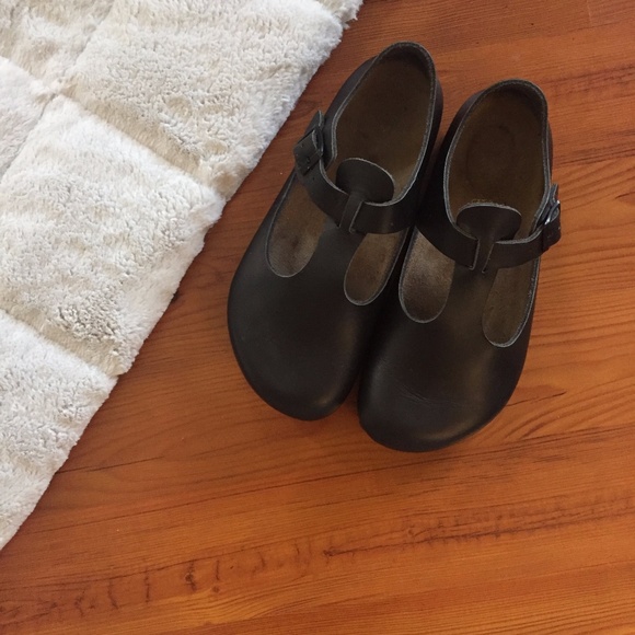 Birkenstock Shoes - Birkenstocks Paris Black Leather Sandals Size 38