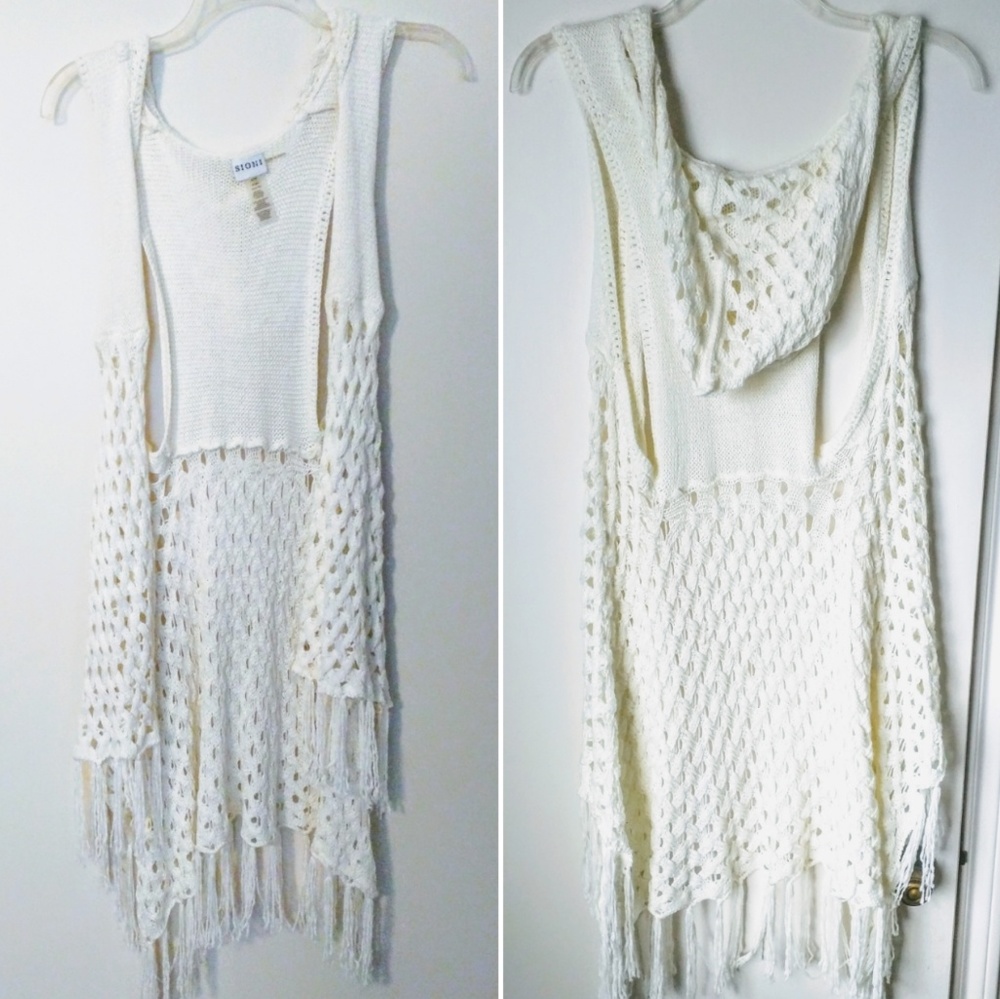 Beige sleevess knit Cardigan