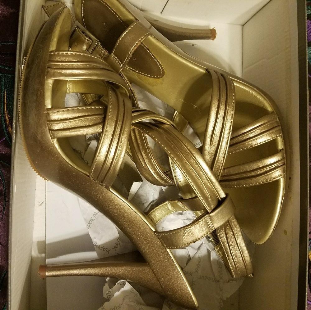 Gold bronzed heels