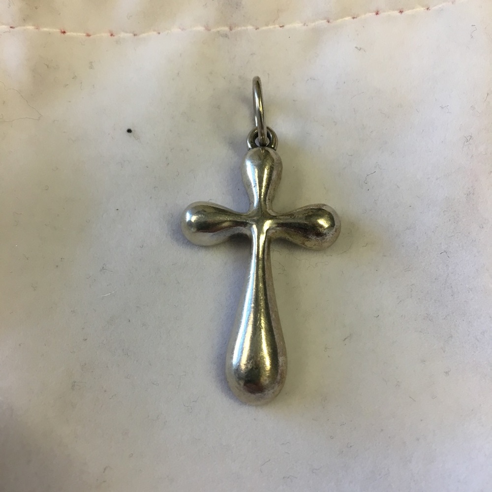 Grace&Heart sterling silver cross charm