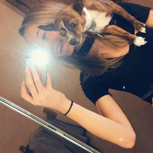 Meet your Posher, Ariell