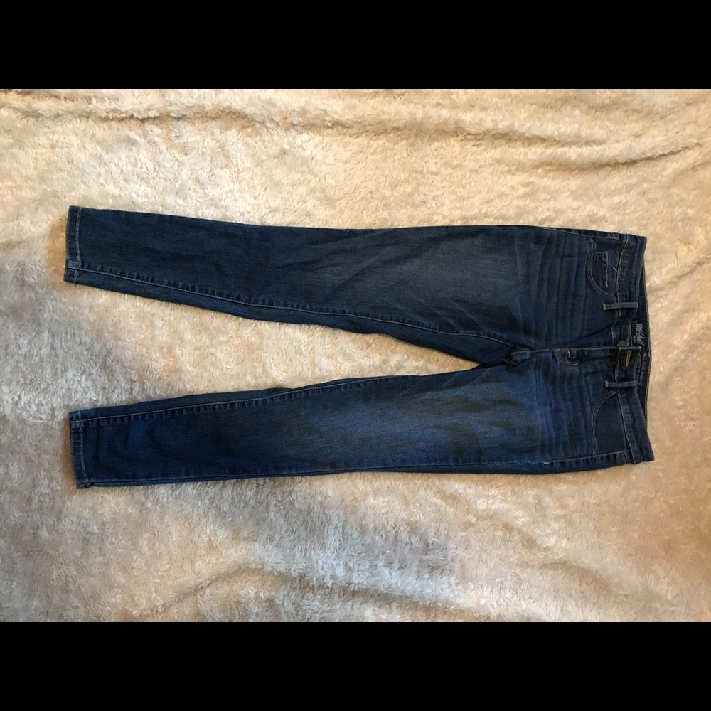 Mid rise dark wash jegging