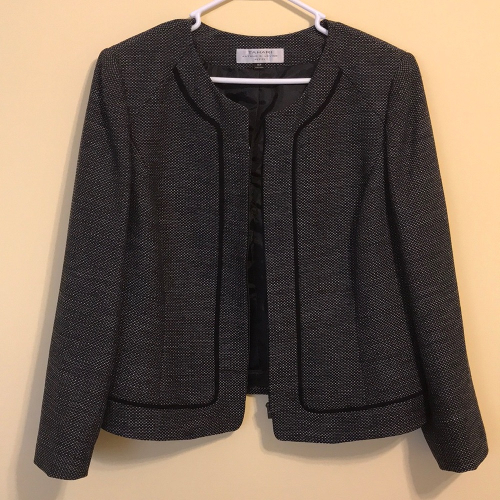 Tahari jacket 16 petite