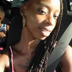 Meet your Posher, Lorna