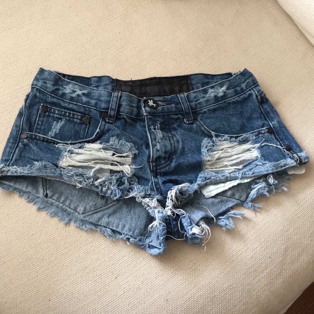One teaspoon shorts