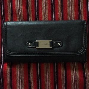 Gently used black Tyler Rodan wallet
