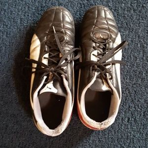 Puma Indoor Soccer Shoes