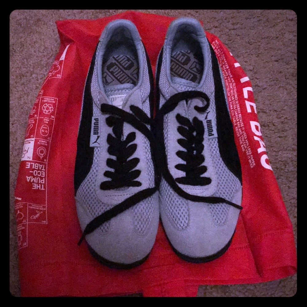 Puma classic women’s 7.5 sneaker