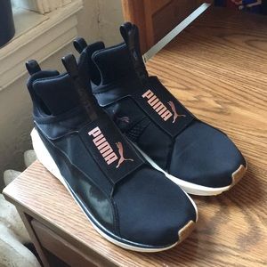 Puma Sneakers
