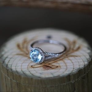 Meet your Posher, Lydia