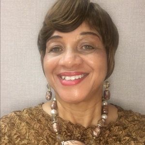 Meet your Posher, Linda